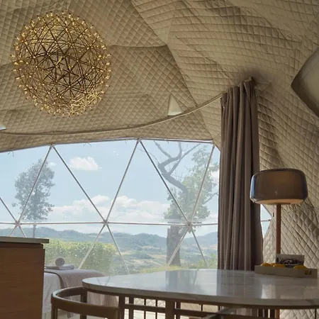 Geodome In The Vineyard With Pool Ferienhaus